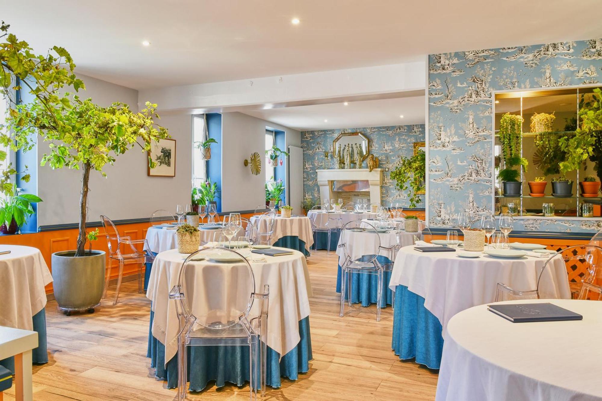 Logis Hôtels Restaurant La Mère Hamard Semblançay Exterior foto