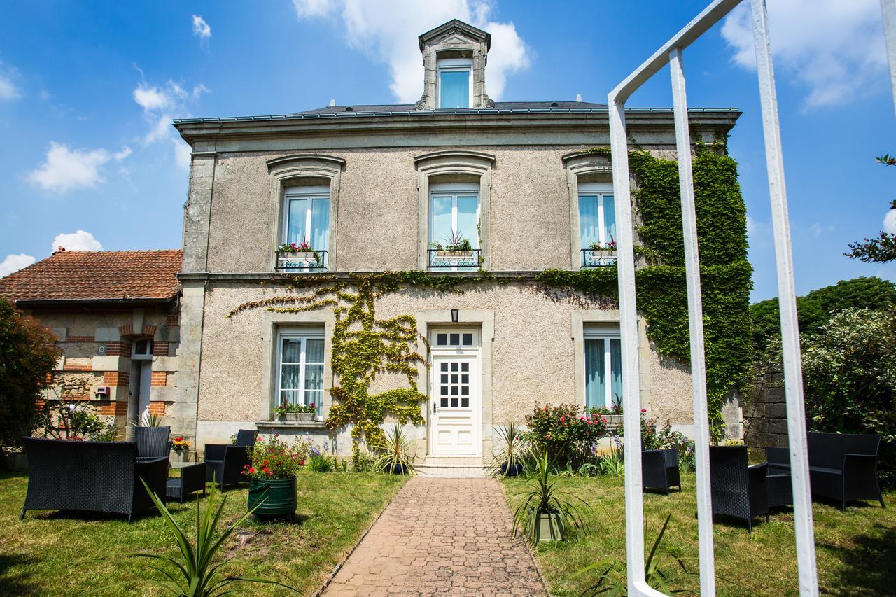 Logis Hôtels Restaurant La Mère Hamard Semblançay Exterior foto